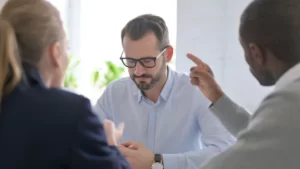 פתרון קונפליקטים